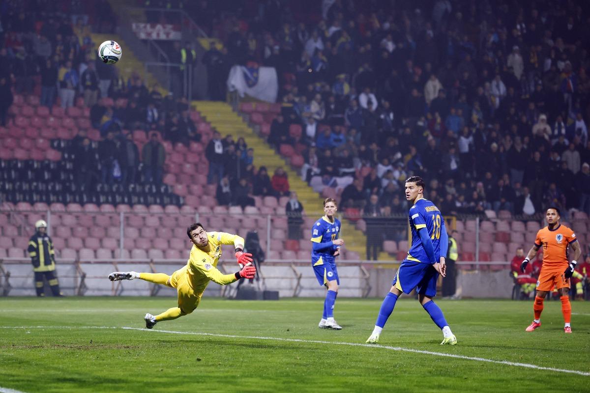 防守反击缩 防守反击缩